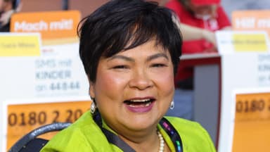 Narumol lacht in die Kamera