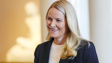 Prinzessin Mette-Marit von Norwegen zeigte sich erstmals mit einem Sauerstoffgerät