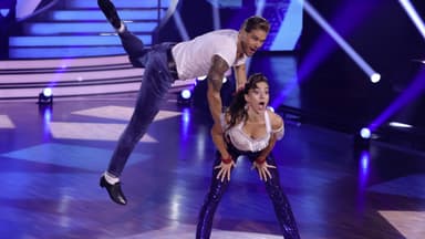 Rurik Gislason spring über renata Lusin