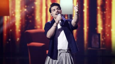 DSDS-Finalist Paco singt auf der Bühne