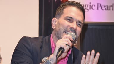 Marc Terenzi mit Mikrofon