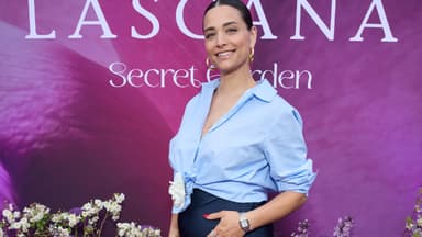 Amira Aly mit Babybauch auf einem Event im Sommer 2026