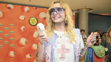 Bill Kaulitz mit Ventilator