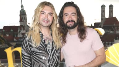 Tom und Bill Kaulitz auf Terrasse