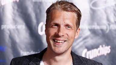 Oliver Pocher lacht