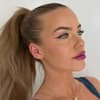 Laura Maria Rypa Selfie mit langen Wimpern