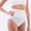 Frau mit Shaping Slip