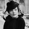 Romy Schneider in Schwarz