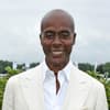 Bruce Darnell strahlt