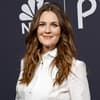 Drew Barrymore lächelt