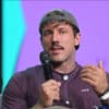 Christian Wolf spricht ins Mikrofon