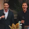 Bachelors Martin Braun und Felix Stein mit Wein