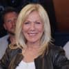 Ulrike von der Groeben lacht, Menschen im Hintergrund