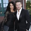 Felix Baumgartner mit Freundin Mihaela, beide in schwarz gekleidet