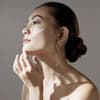 Anti-Aging Creme im Gesicht