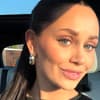 Paulina von "Die Bachelors" im Auto