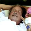 Thommy Schmelz im Krankenhausbett