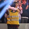 Jimi Blue Ochsenknecht und Yeliz Koc umarmen sich im Finale von "Promi Big Brother"