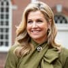 Königin Máxima der Niederlande lacht herzlich bei einem Termin