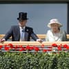 Ihre Majestät Königin Elizabeth II. und Seine Königliche Hoheit Prinz Andrew besuchen den zweiten Tag von Royal Ascot auf der Rennbahn von Ascot am 18. Juni 2014 in Ascot, England (UK).
