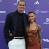 Alexander Zverev und Sophia Thomalla Arm in Arm im Juni 2026