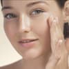 Frau perfekte Haut BB Cream