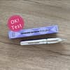 Dream Sheen Brow Glaze auf Holzfläche