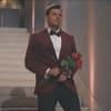 Tim Reitz mit Strauß Rosen