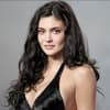 Kylie Jenner glamour Look