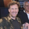 Luke Mockridge lächelt glücklich