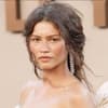 Zendaya guckt ernst