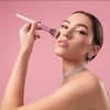 Frau mit Blush
