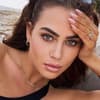 Jessica Haller posiert im Bikini