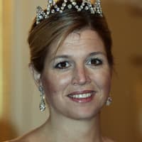 Máxima wurde am 17. Mai 1971 als uneheliche Tochter von MarÃ­a del Carmen Cerruti und Jorge Zorreguieta´ in der argentinischen Hauptstadt Buenos Aires geboren. Sie hat drei Geschwister: Martin, Juan und Inés´ Zorreguieta. Außerdem hat sie drei Halbschwestern