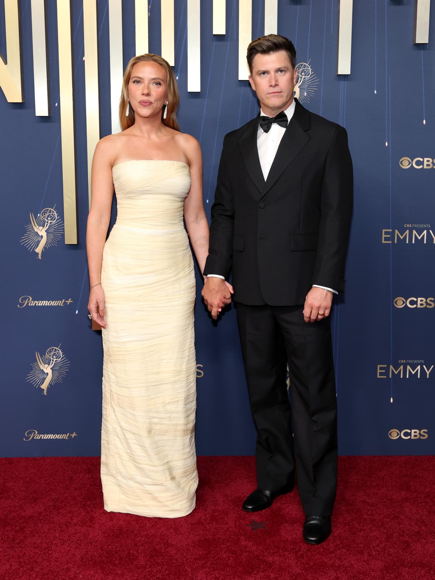 Scarlett Johansson und Colin Jost bei den Emmys 2025