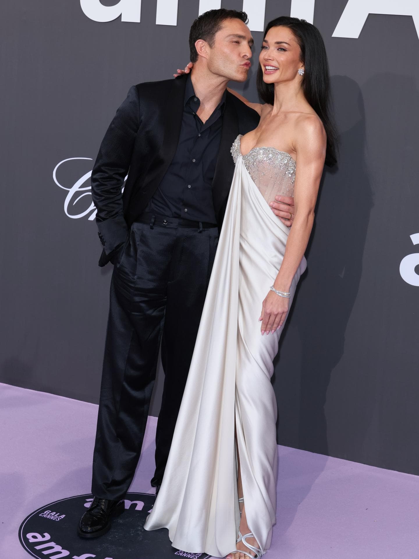 Ed Westwick mit Amy Jackson