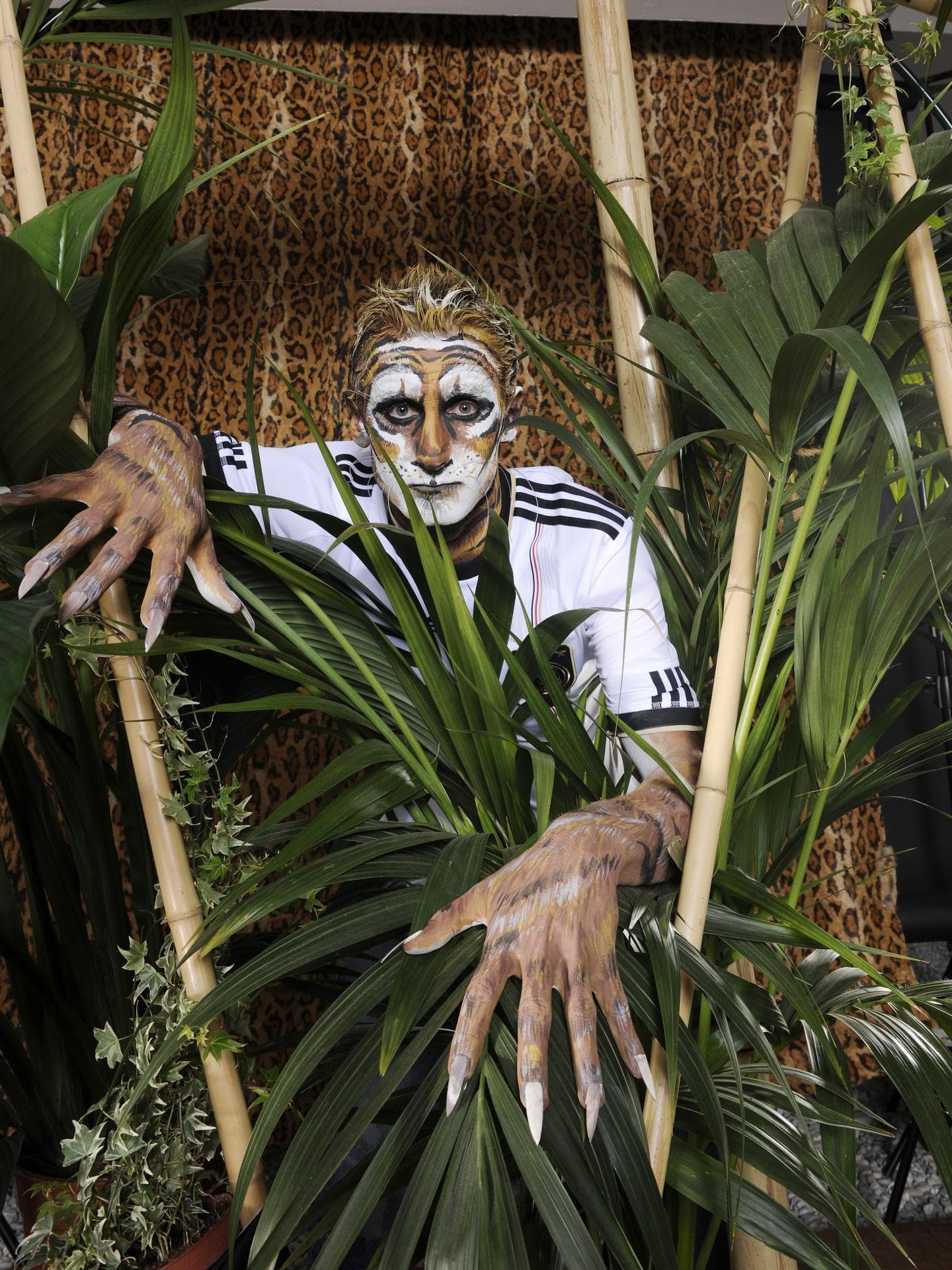Miroslav Klose als Tiger zum DFB-Fotoshooting im Rahmen der WM 2010