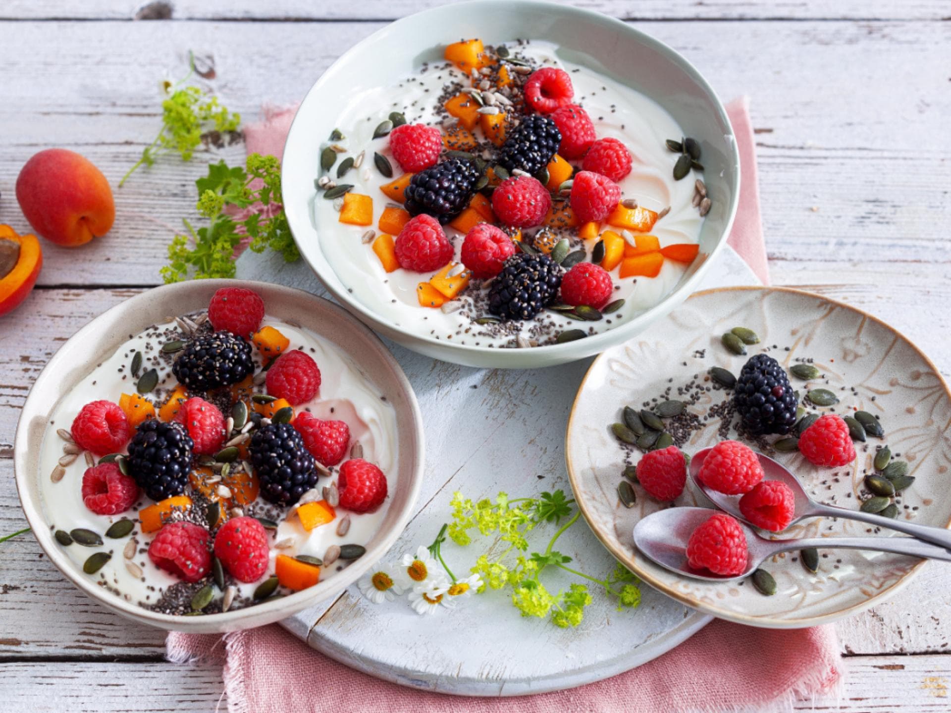 Frühstücksbowl mit Beeren