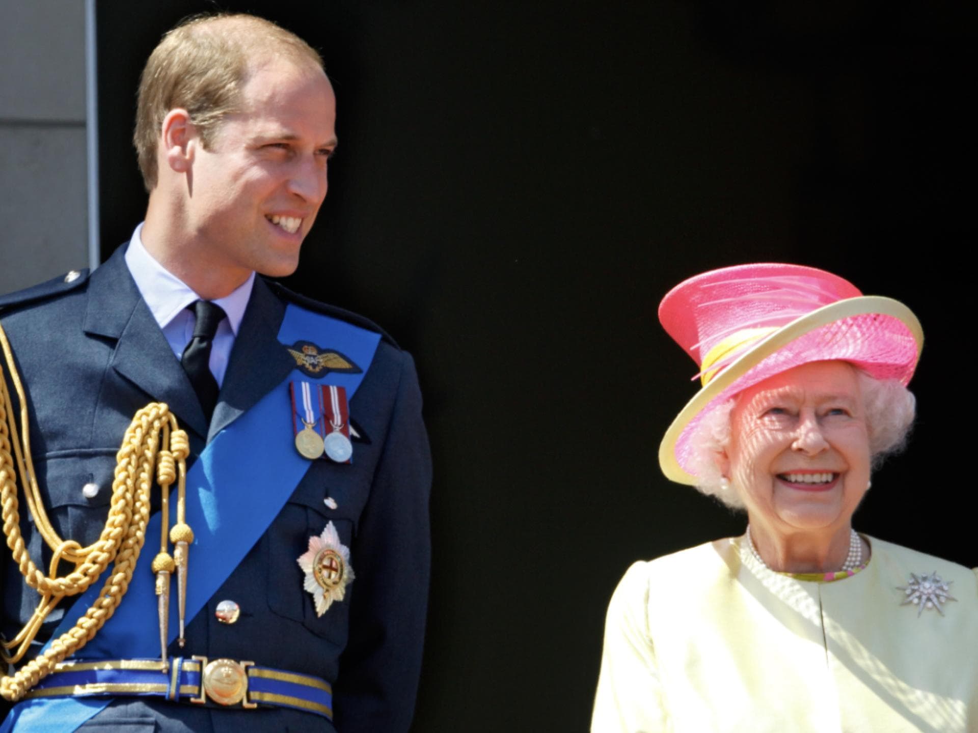 Prinz William und seine Großmutter Queen Elizabeth II.