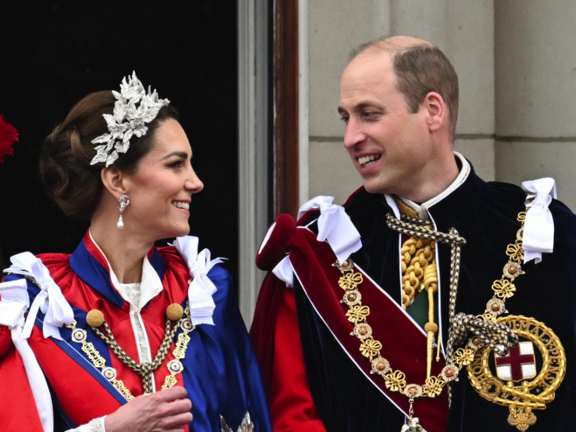 Prinzessin Kate und Prinz William auf dem Balkon des Buckingham-Palasts.