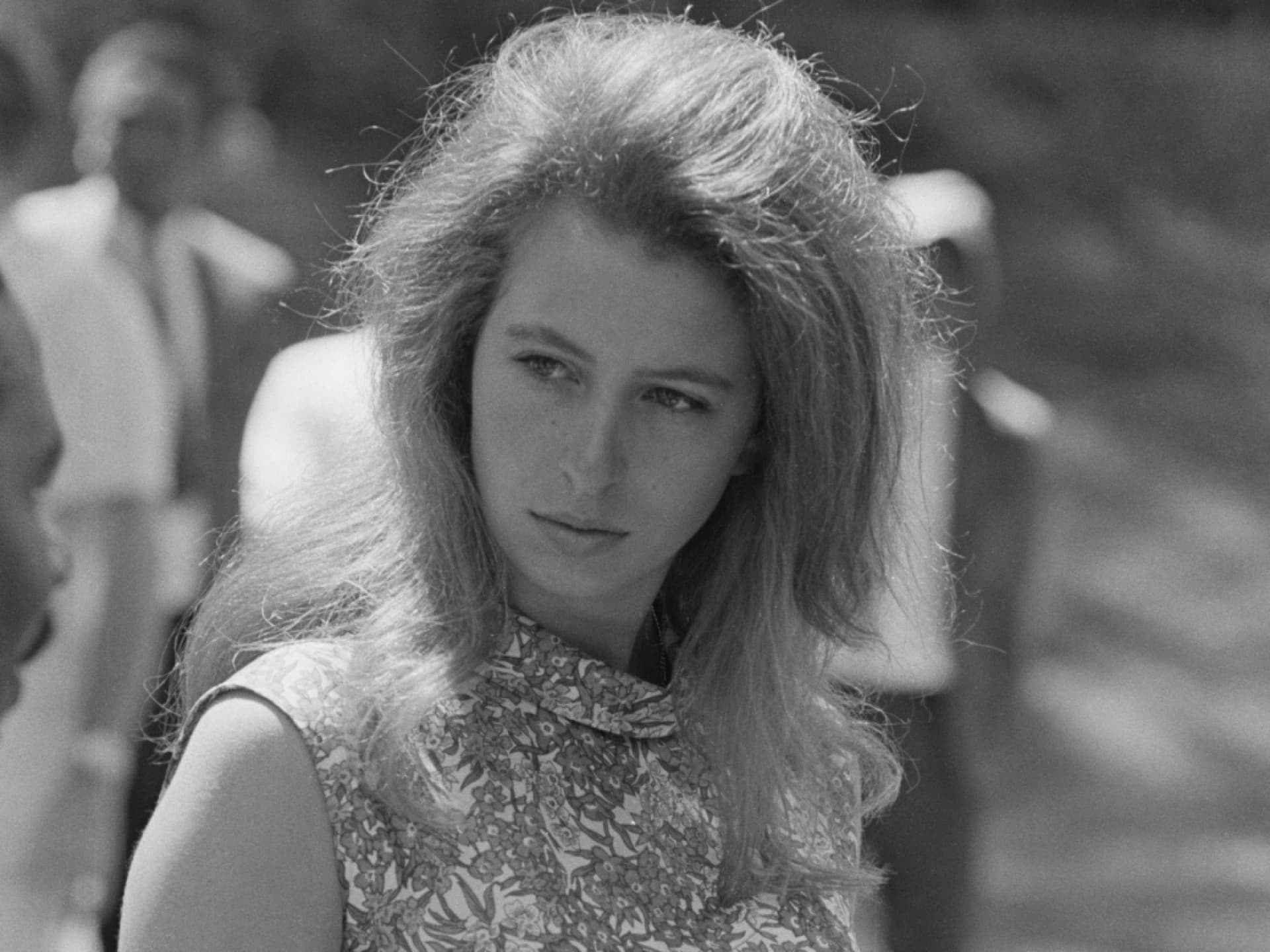 Prinzessin Anne früher mit offenen Haaren 
