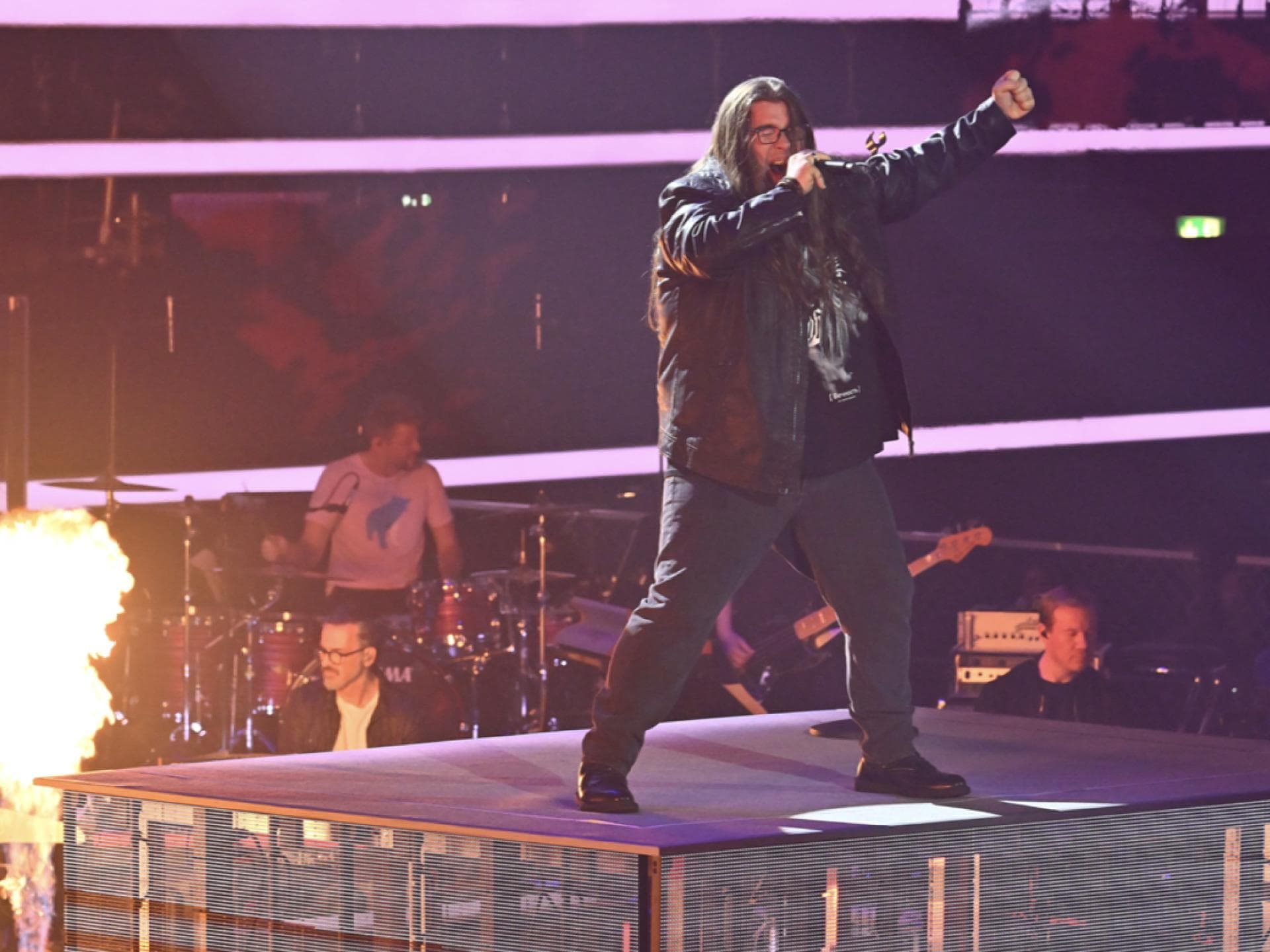 Egon Herrenleben auf der "The Voice of Germany"-Bühne im Halbifnale