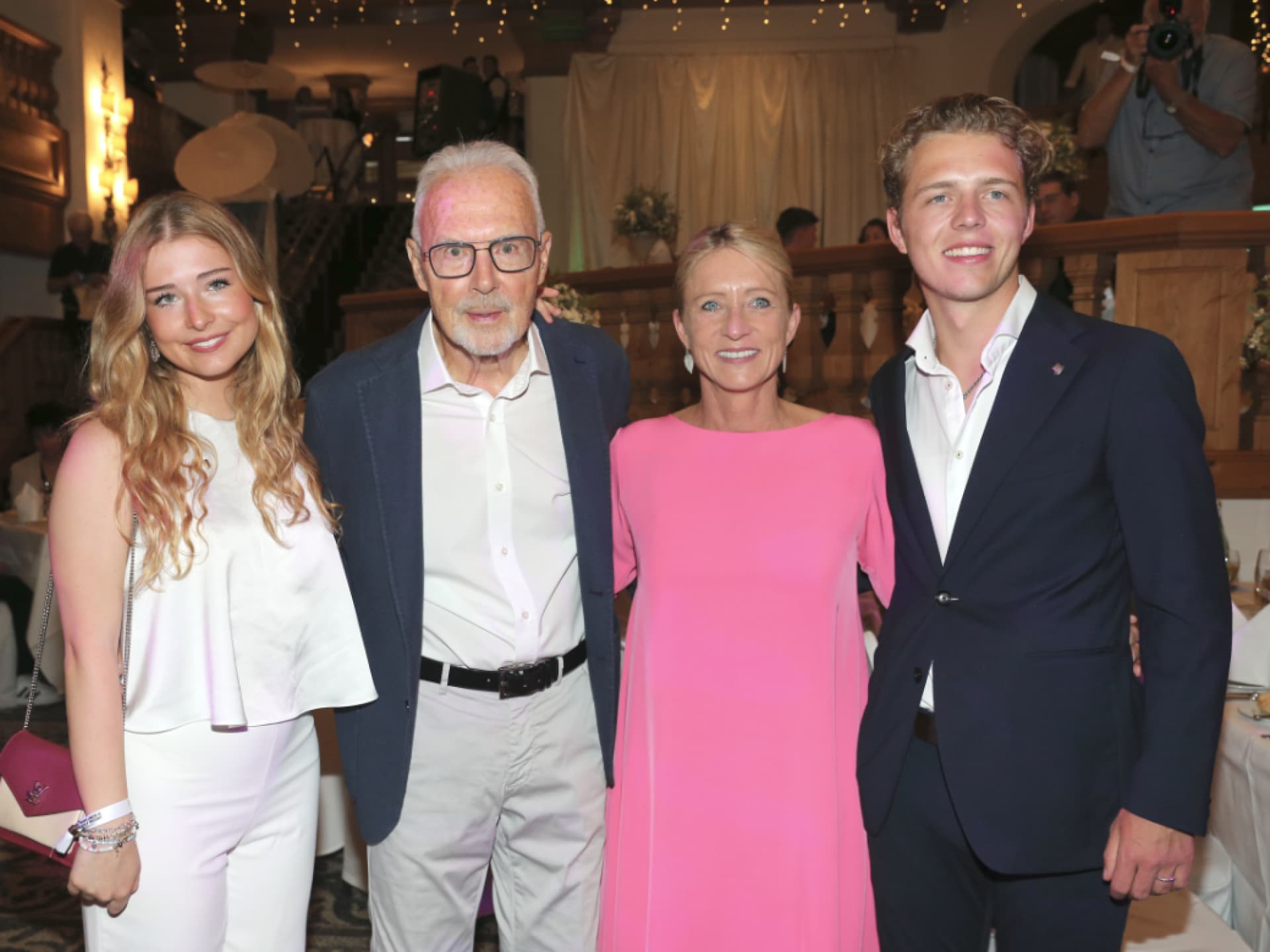 Franz Beckenbauer mit Ehefrau Heidi und den gemeinsamen Kindern