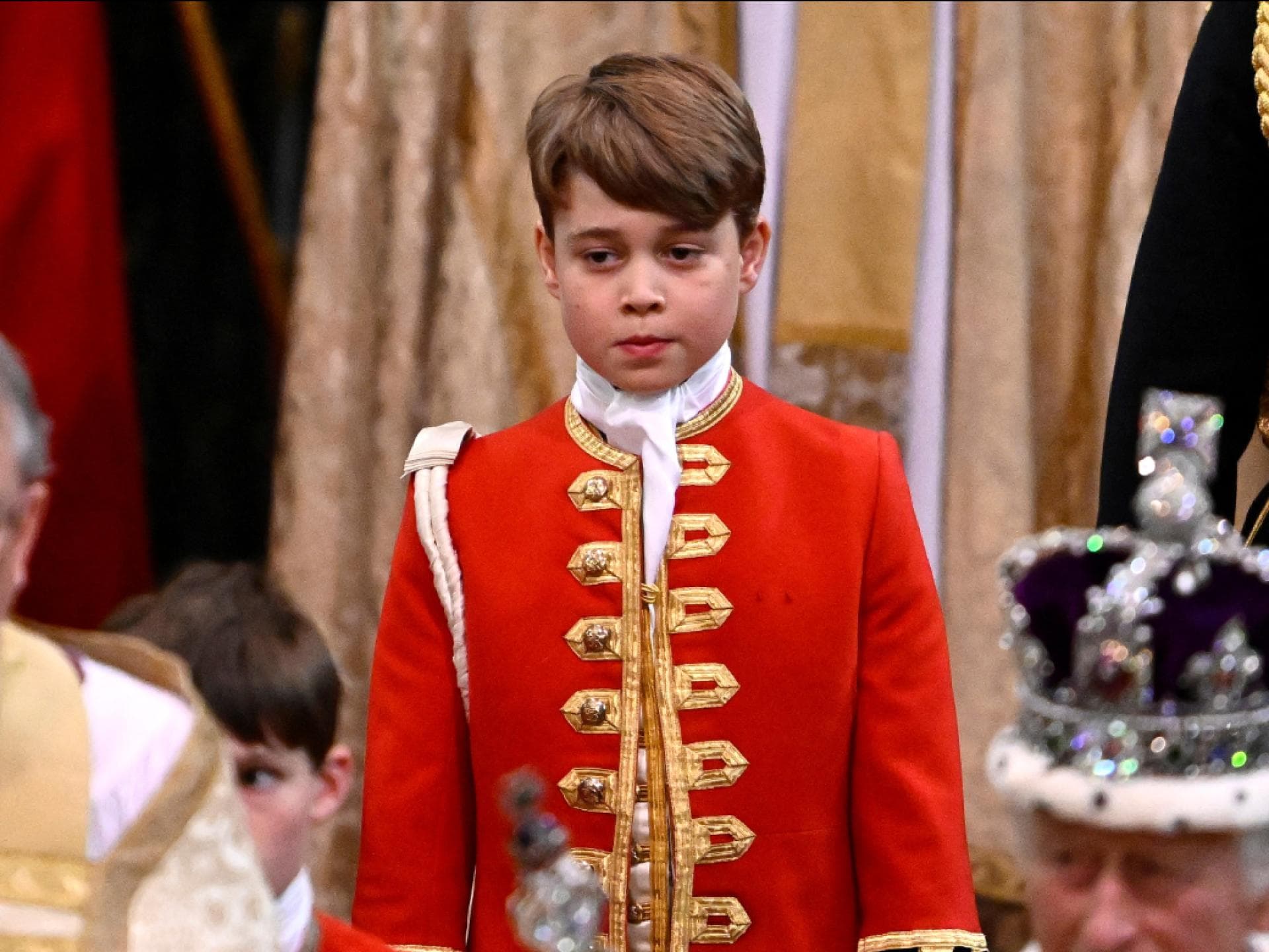 Prinz George bei der Krönung von König Charles III.
