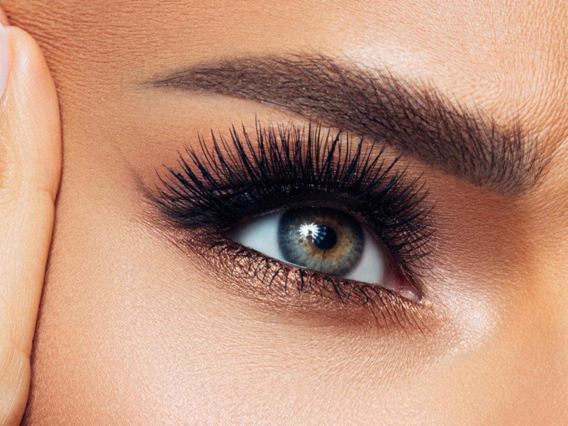 Mascara: Diese neue 3-Euro-Wimperntusche schenkt einen dramatischen Falsche- Wimpern-Effekt