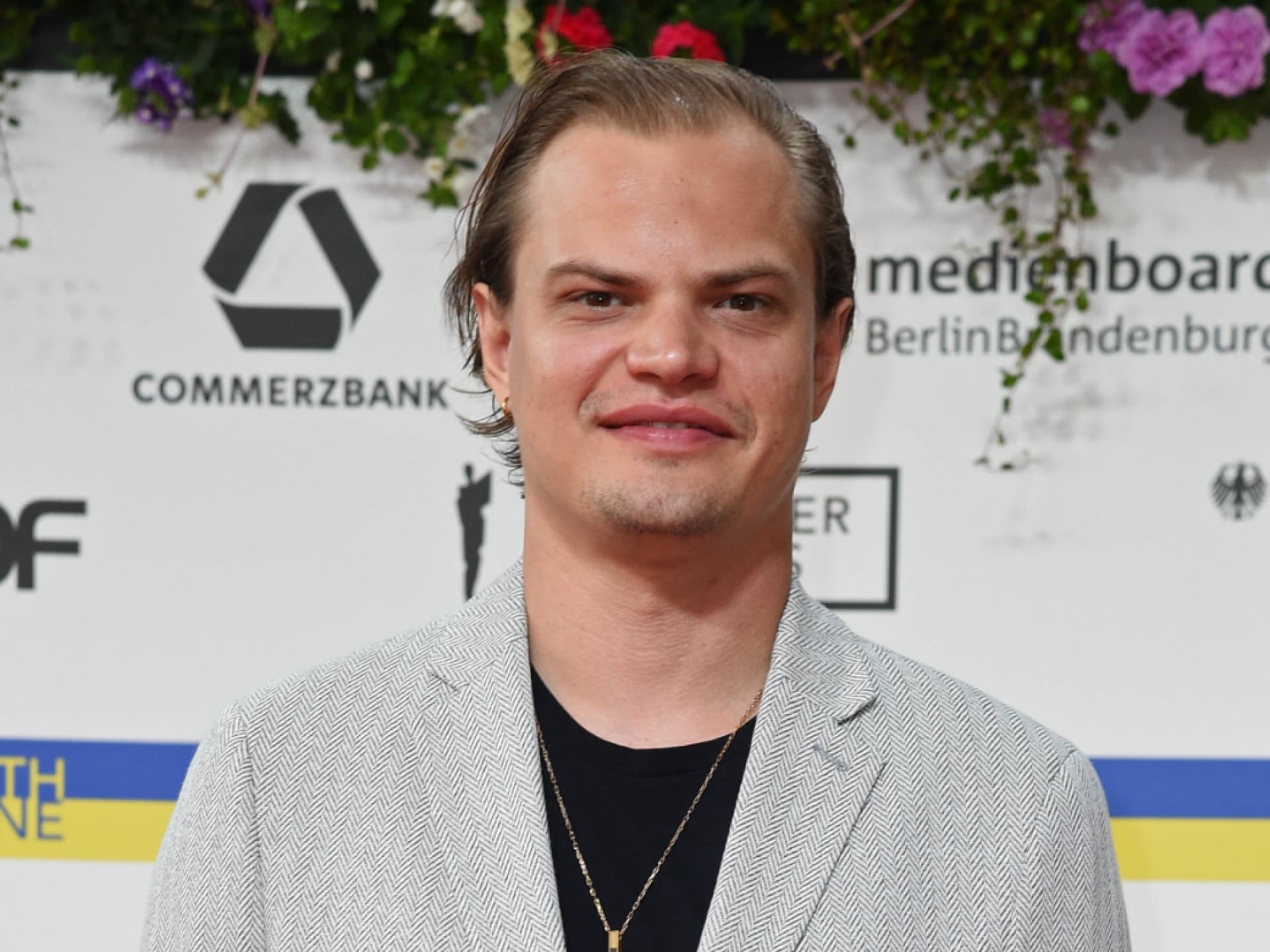 Wilson Gonzalez Ochsenknecht im Anzug