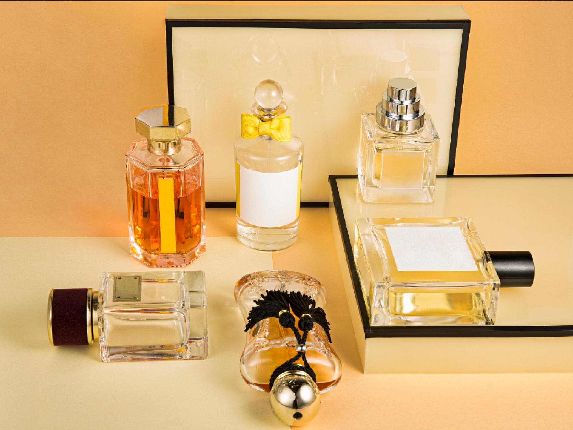 Düfte von TikTok Parfum-Flakons