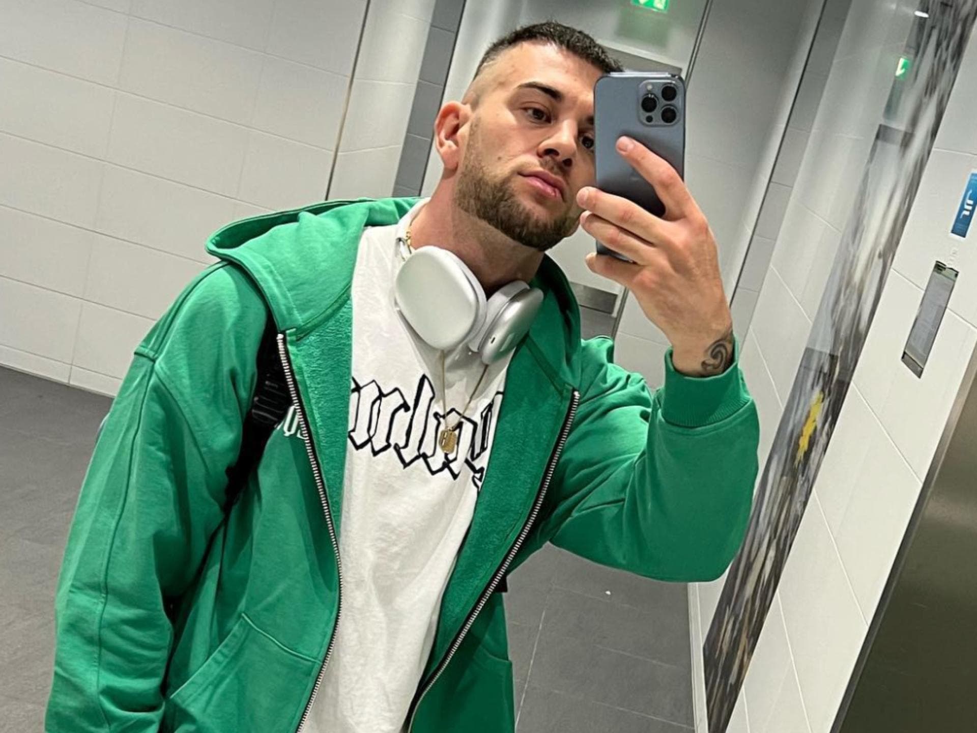 Serkan macht Selfie
