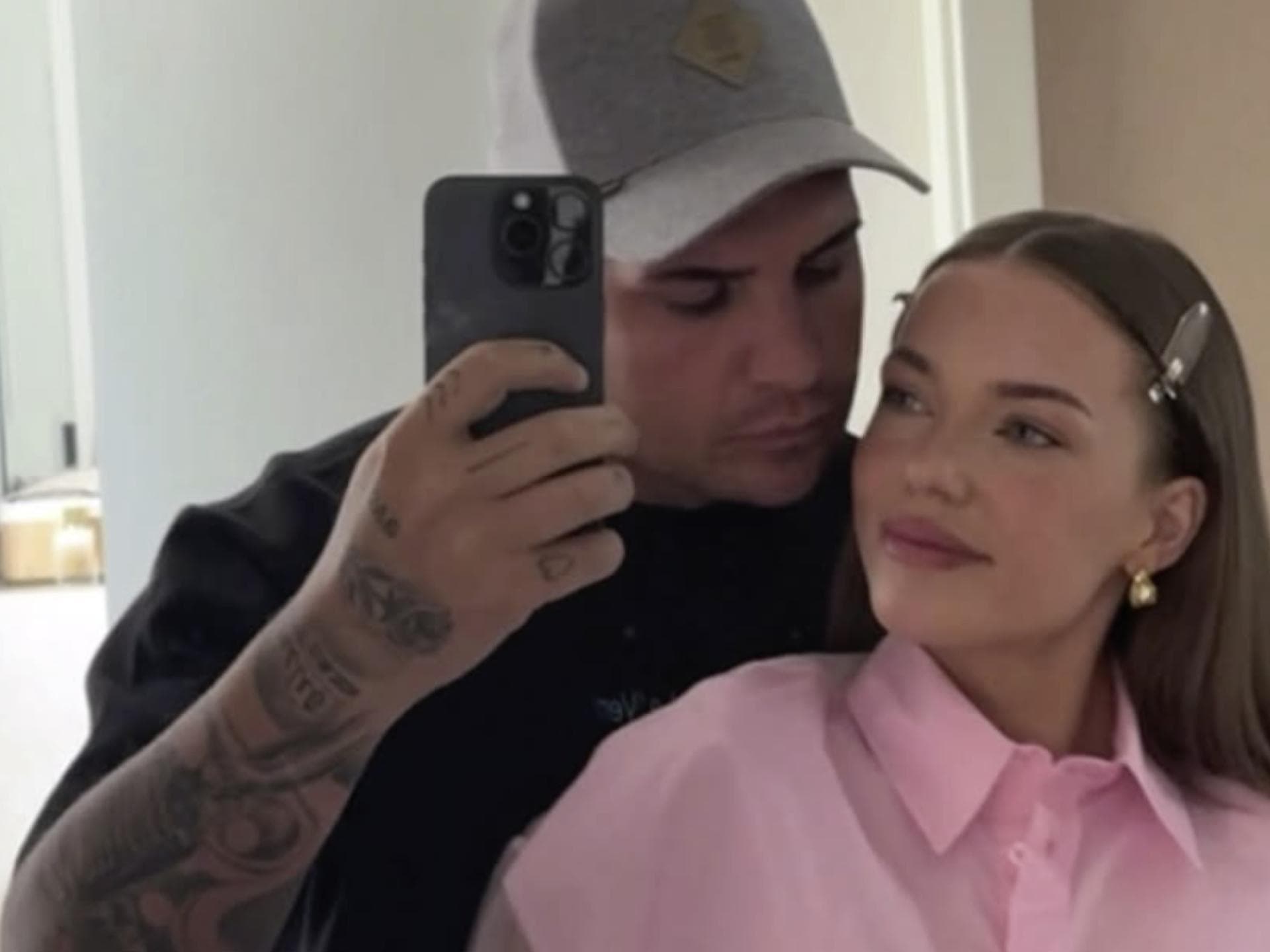 Pietro Lombardi macht Selfie mit Laura Maria Rypa