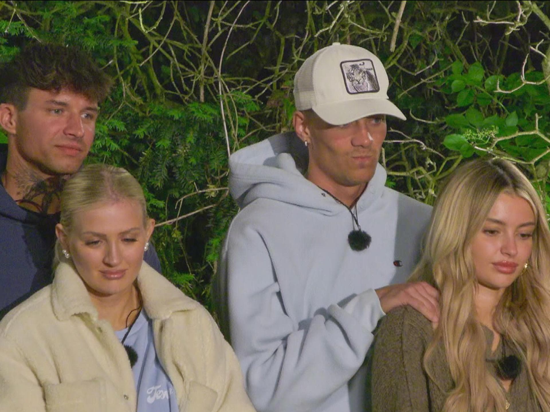 Edda Pilz mit Micha, Ryan Wöhrl und Lina